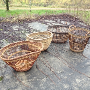 Silja levin kurvmaker, , pilefletting, pilfletting kurvmakerskolen kurvfletting silja levin lars levin skovstuen pil kurvmakerlærling kurver, levende pil basket making basketmaker, willoweaver, willow pileflettet kurv